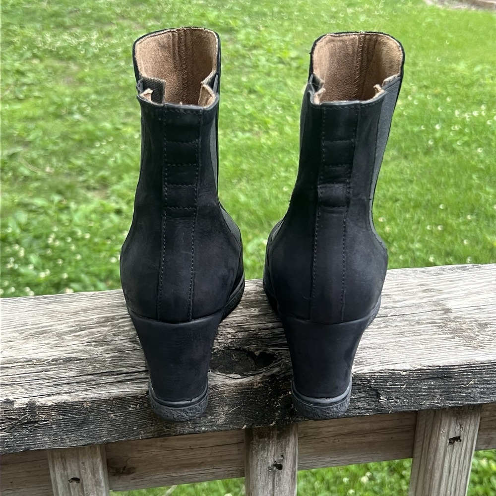 Eric Michael Black Leather Wedge Chelsea Ankle Boots Women's EU 40 Spain - Picture 4 of 7